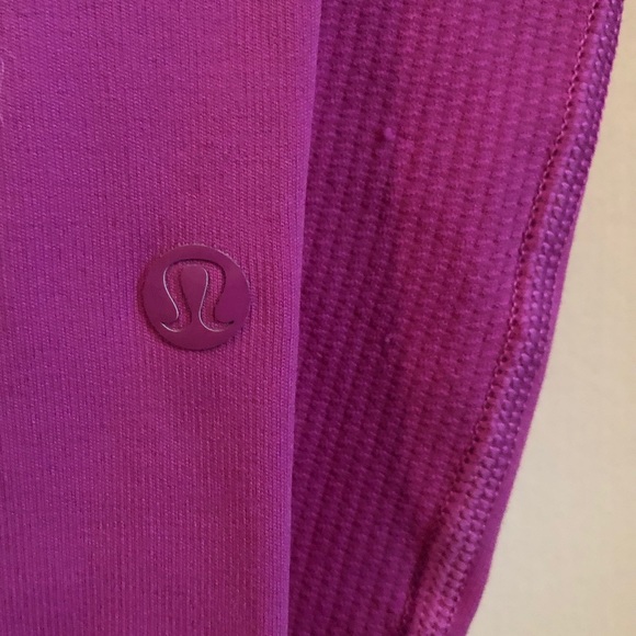 Lululemon 🍋 Pink Compression Pants - Picture 3 of 4